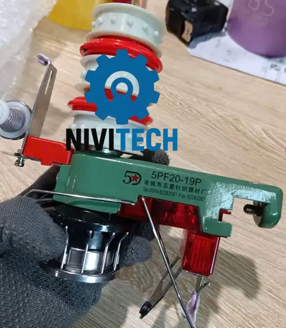 Động cơ Servo Delta ECMA-L11830RS